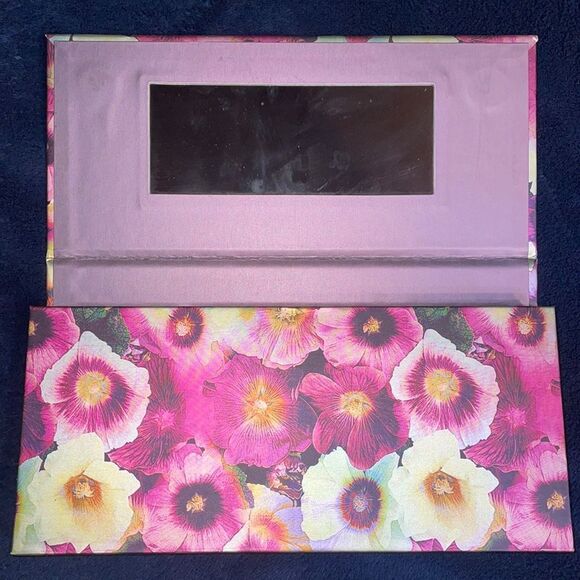 Ulta All-in-One Makeup Palette - Picture 9 of 12